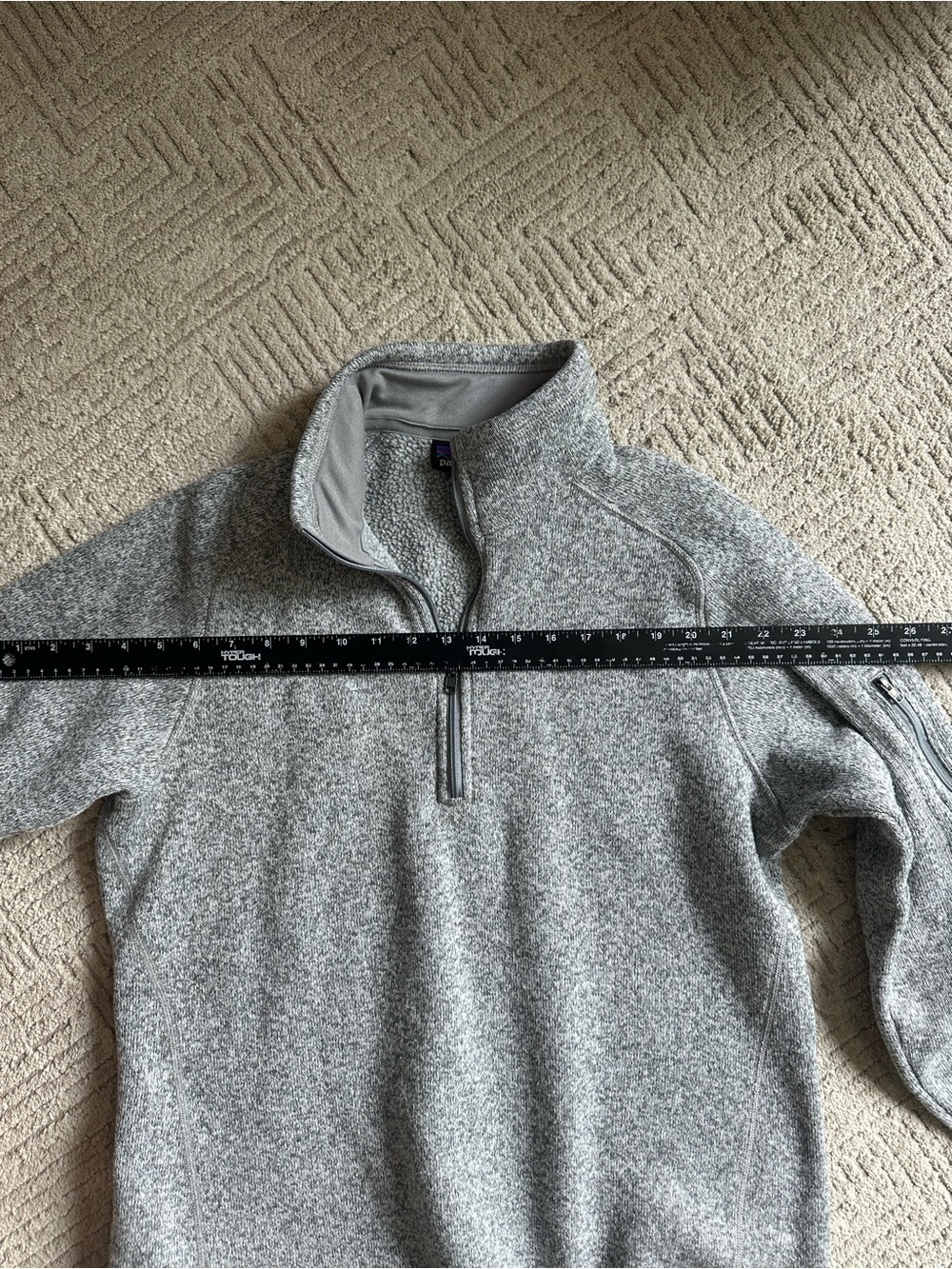 Patagonia Women's Heather Gray Quarter-Zip Fleece Pullover - Picture 11 of 13